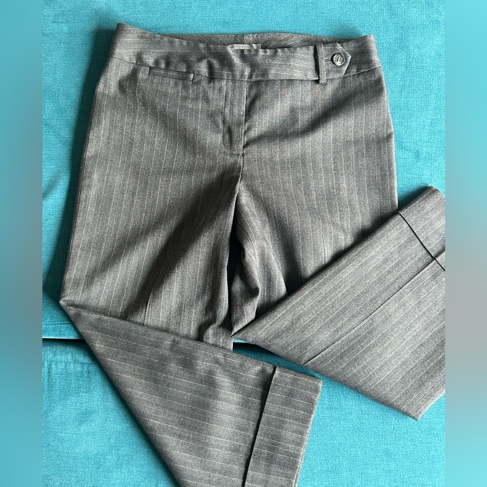 Ann Taylor Capri Trouser Size 4
